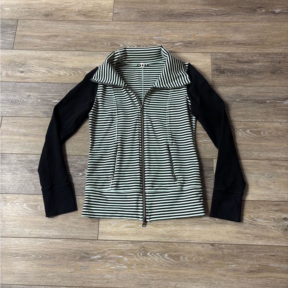 Lululemon Daily Yoga Mint Moment Jacket Sz 6 Full Zip Stripped Preppy Athletic